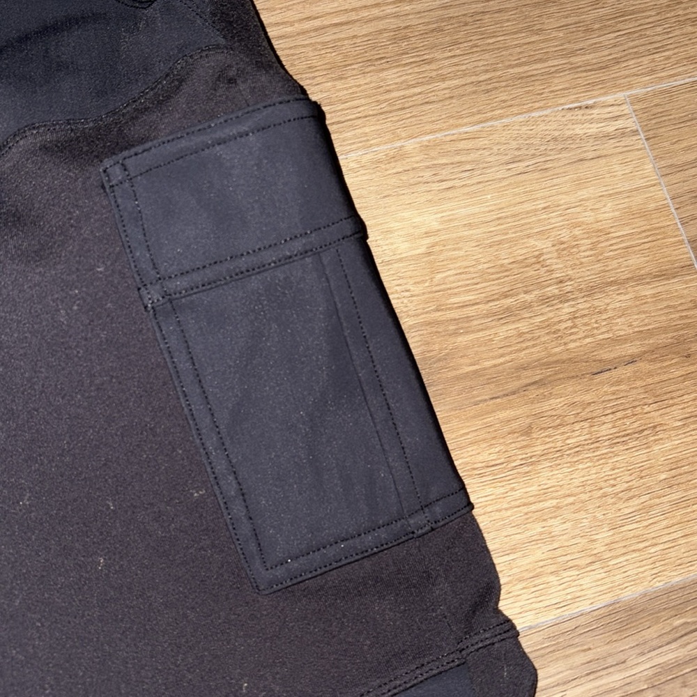 ALO High-Waisted Leggings - Picture 7 of 9